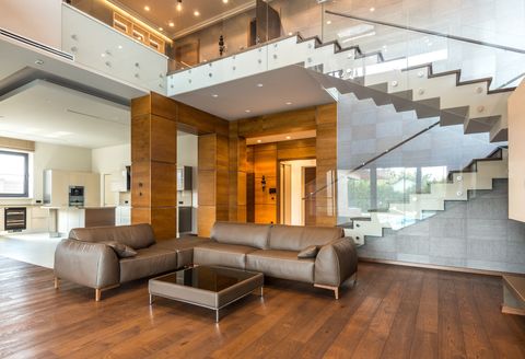 Какие функции умного дома критичны для коттеджа в Madison Park на старте