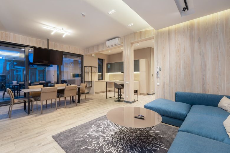 Сколько функциональных зон реально нужно в гостиной 60 м²?